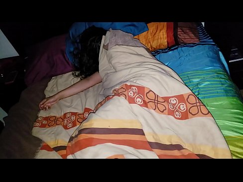 ❤️ Figliastro che rimprovera la sua giovane matrigna mentre lei dorme ❤️❌ Porno vkal it.thebestfetishsites.ru ❌️❤